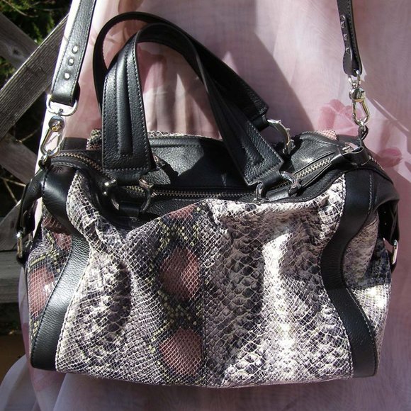 NEW Aimee Kestenberg Leather Snake Print Handbag - Picture 3 of 16
